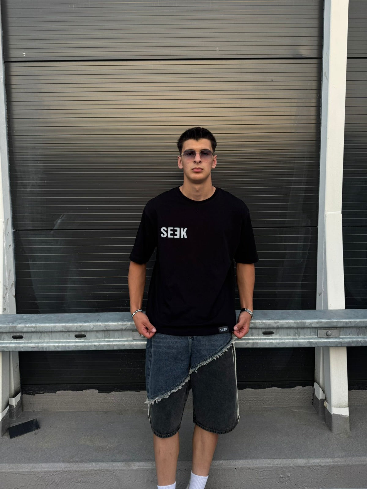 Tricou Seek